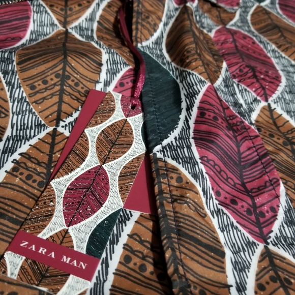 Zara Man Lightweight Windbreaker - Picture 5 of 8